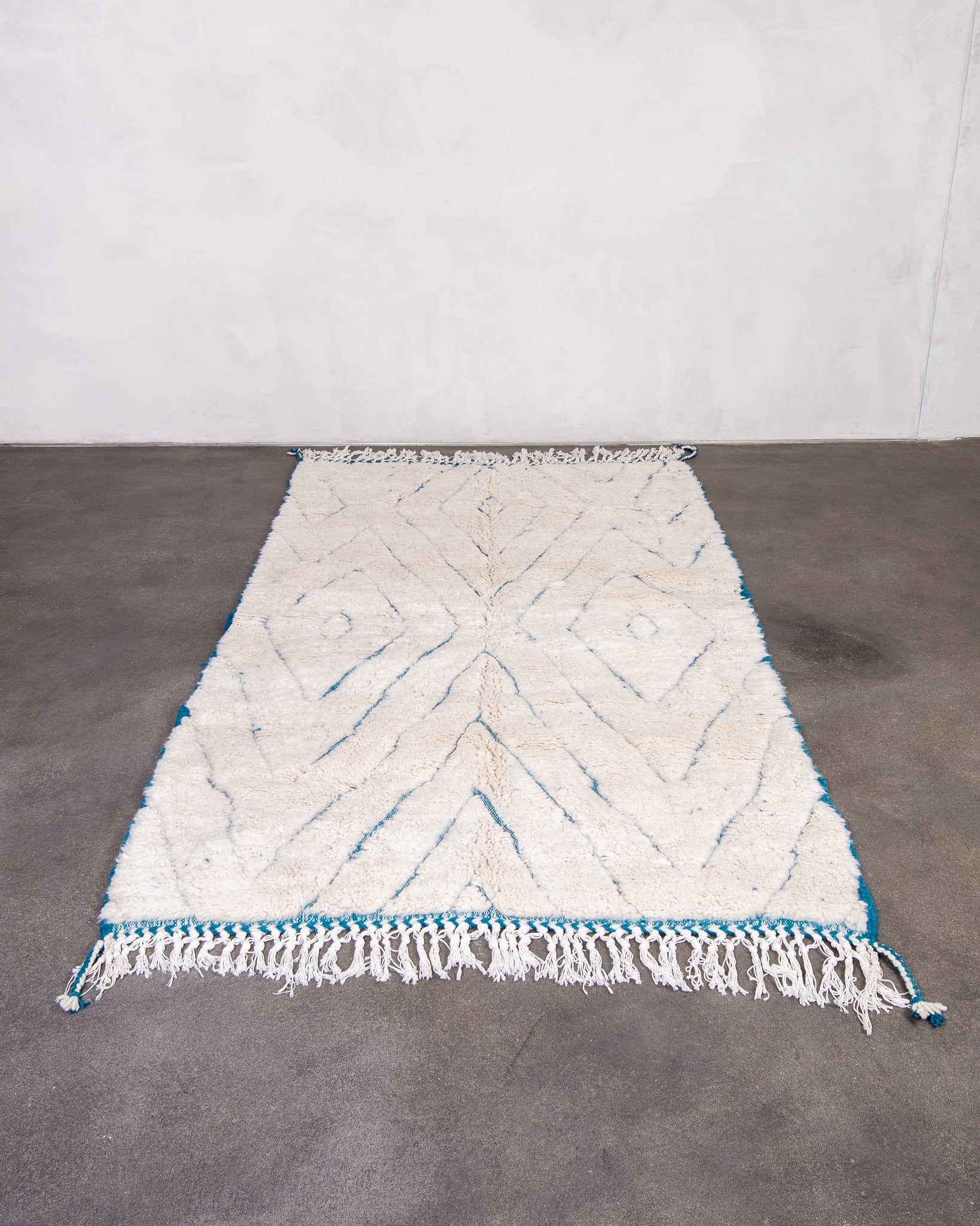 Modern designer handcrafted Berber rug from morocco Beniourain with beautiful colors and patterns